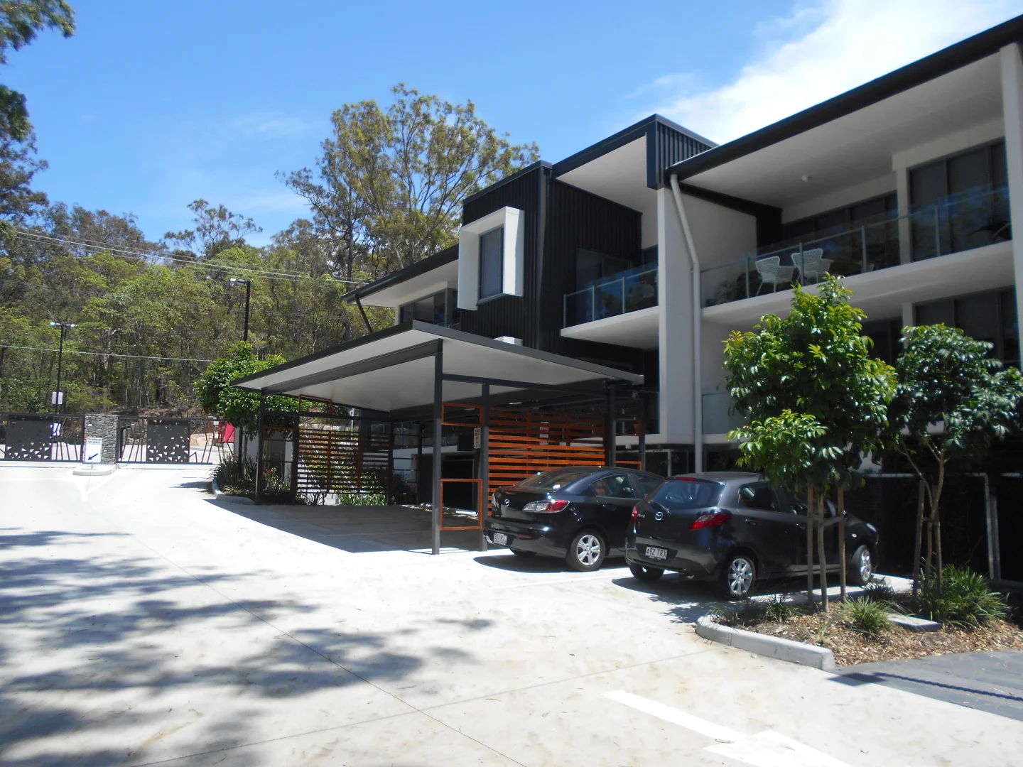 Additional image 2 of 4/390 Simpsons Road, Bardon QLD 4065