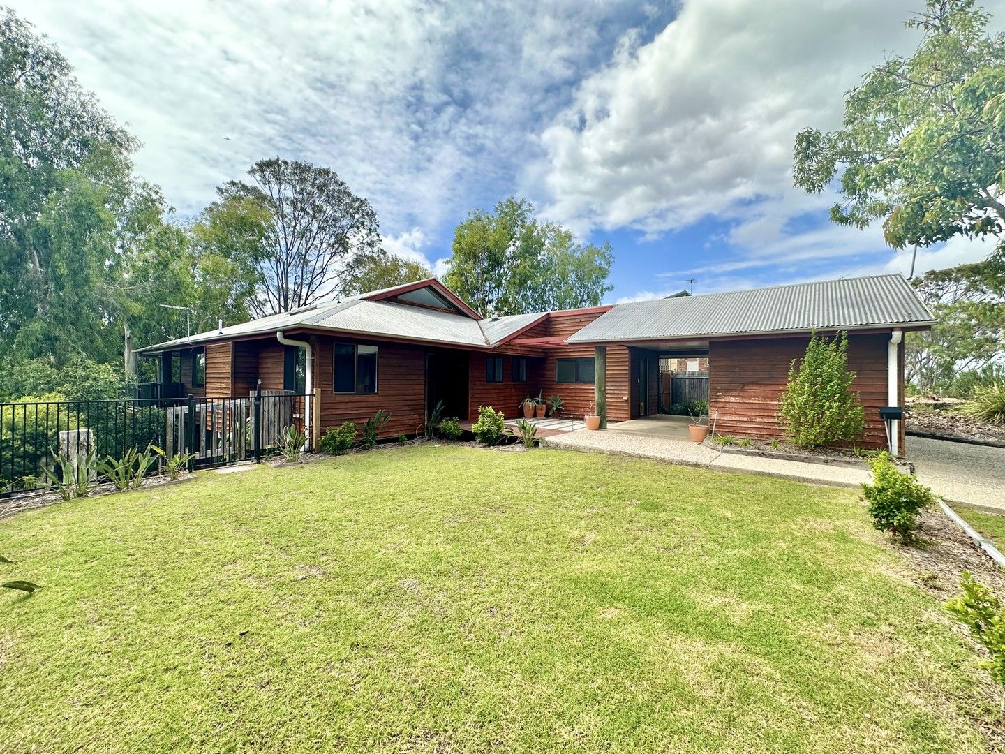 22 Sayre Crescent, Boyne Island QLD 4680, Image 0