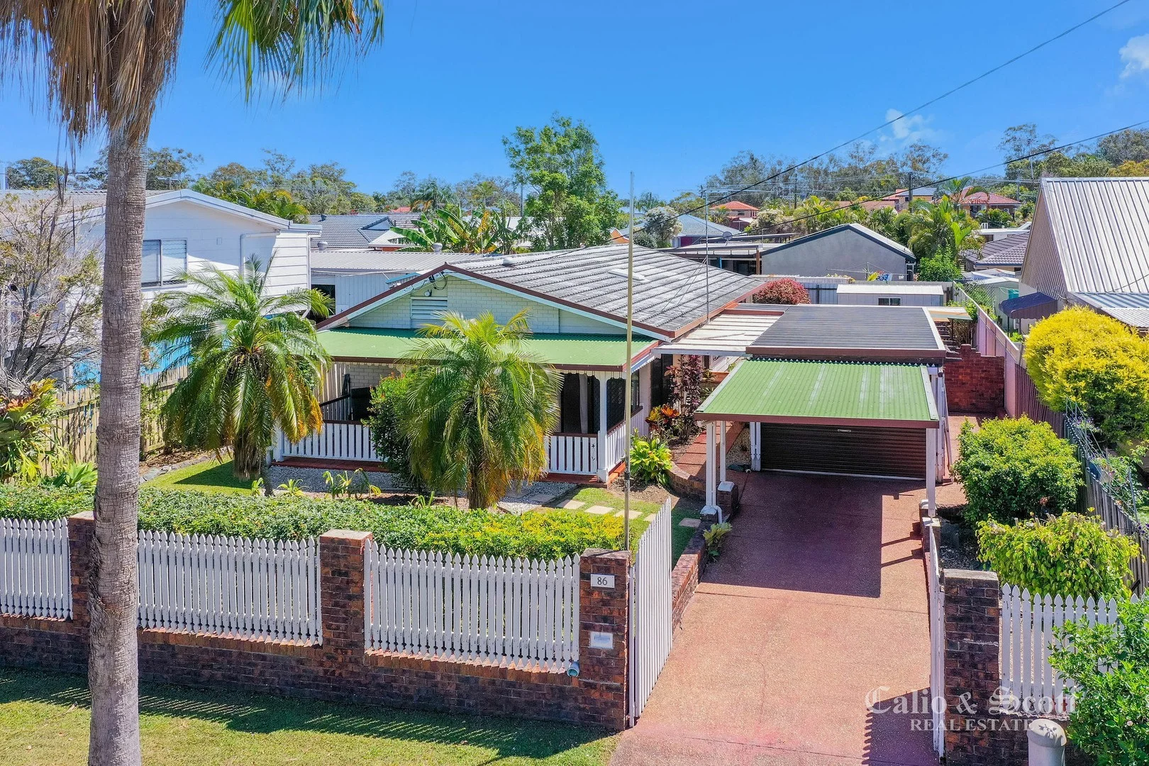 86 Griffith Rd, Scarborough QLD 4020