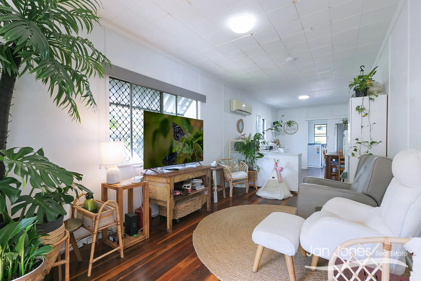 Fantastic Buying - Elevated Location - Neat and Tidy - View 4