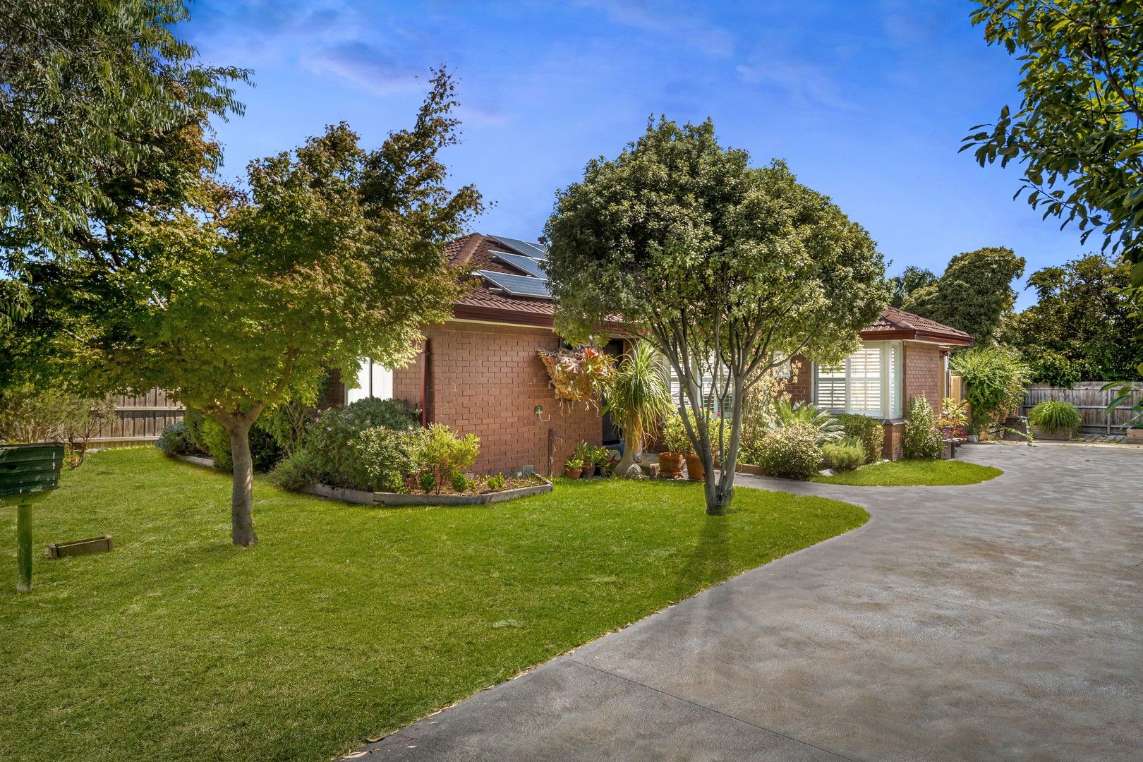 4 bedrooms House in 32 Elisdon Drive SEAFORD VIC, 3198
