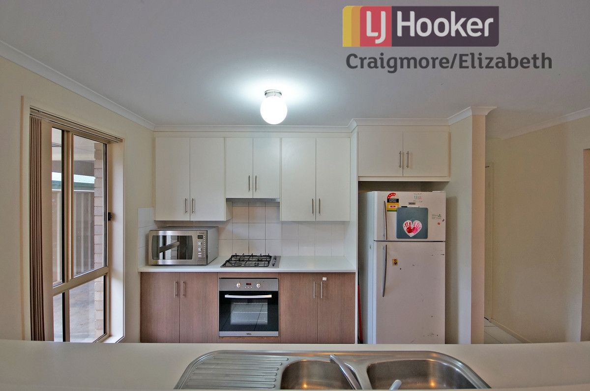 18 Strathmore Avenue, Smithfield SA 5114, Image 2