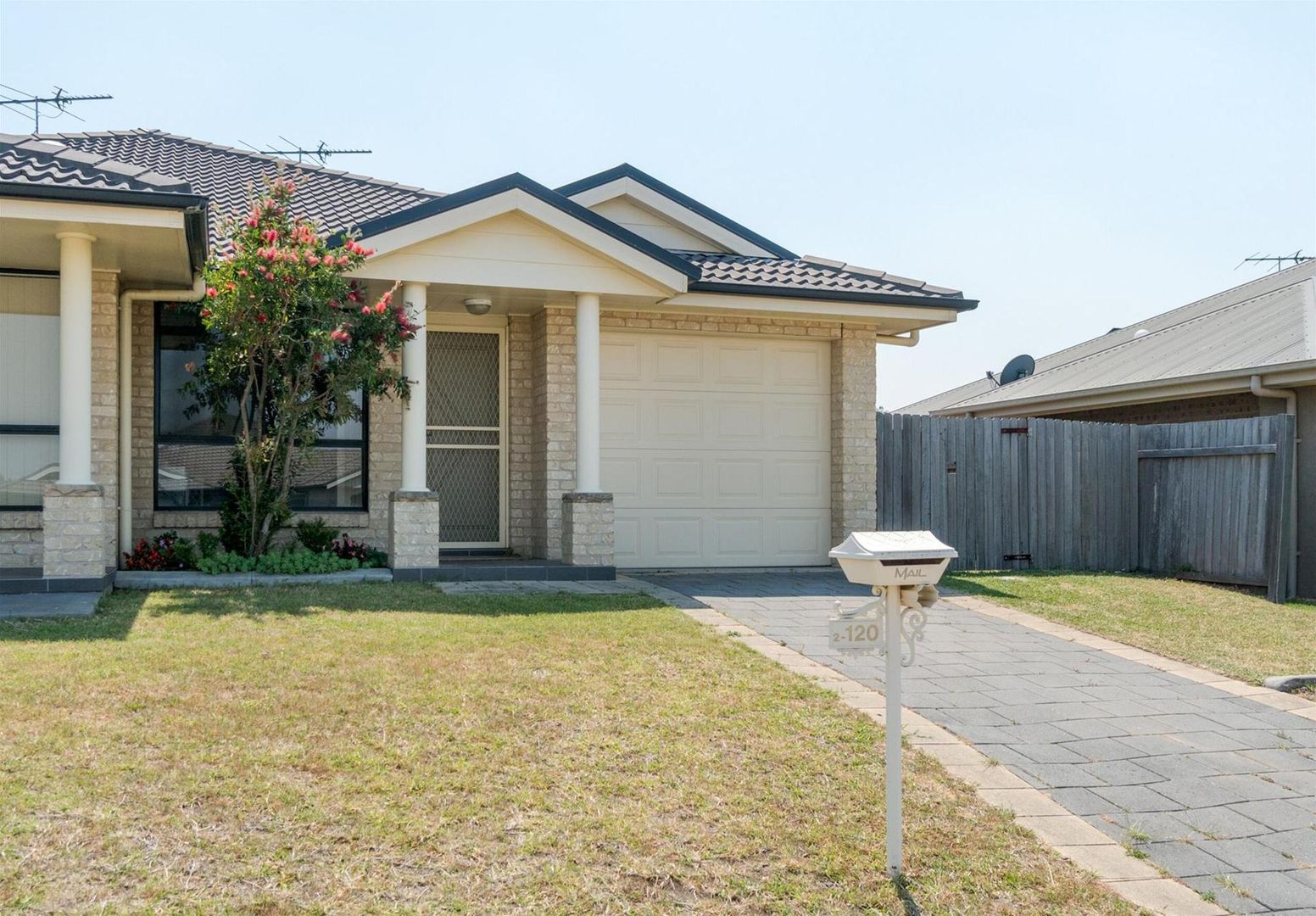 2/120 Casey Drive, Singleton NSW 2330, Image 1