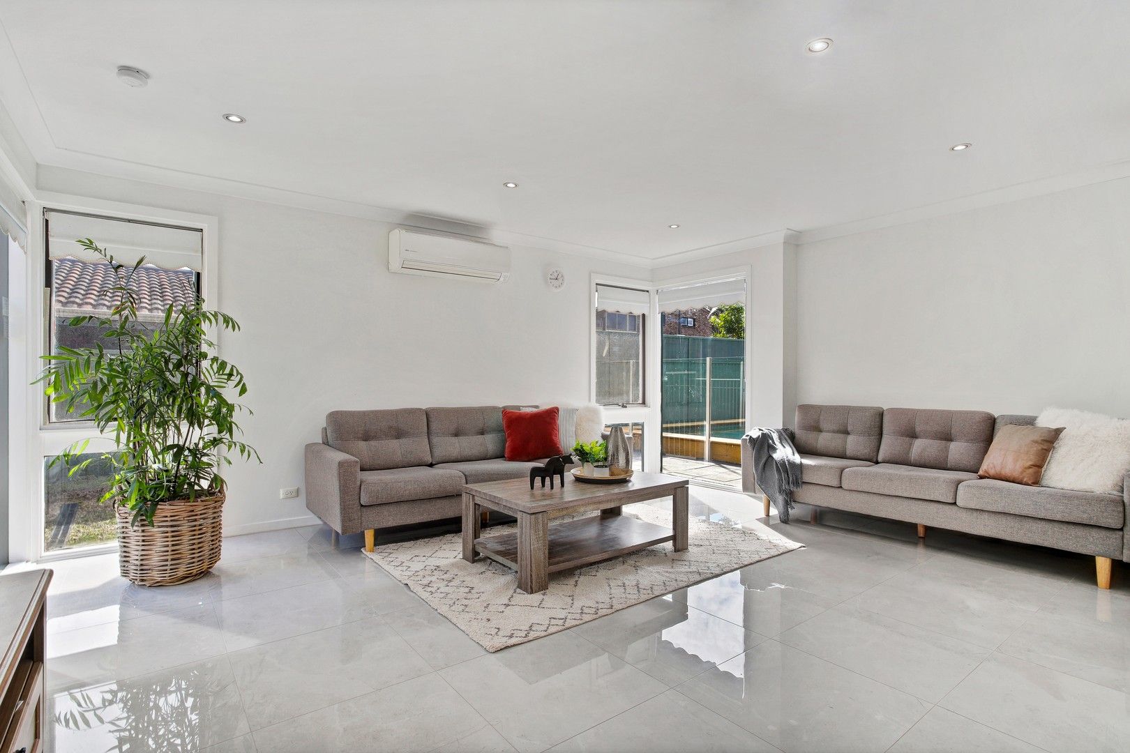 28 Whitby Road, Kings Langley NSW 2147, Image 0