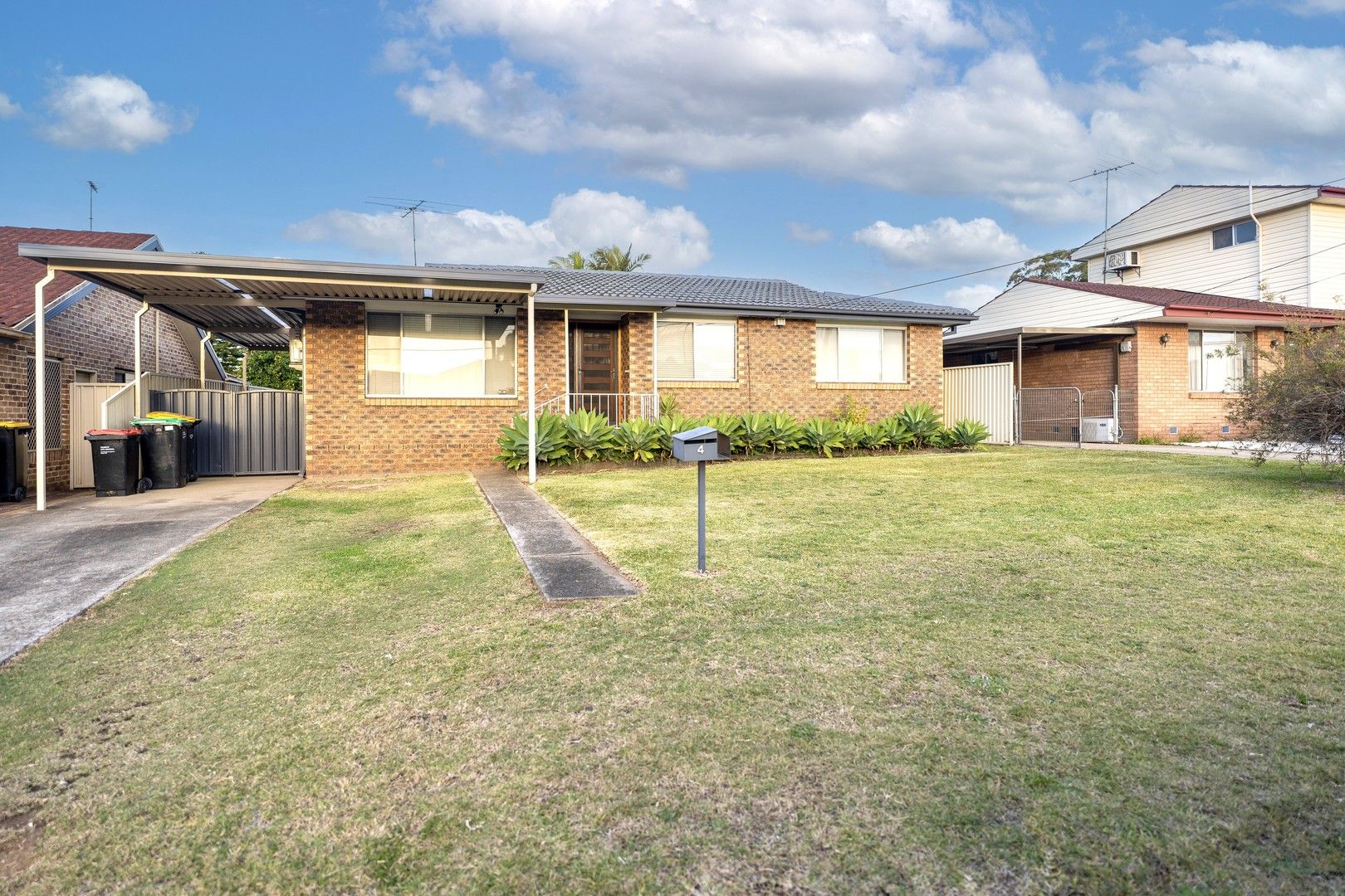 4 MacArthur Drive, St Clair NSW 2759 House For Rent Domain