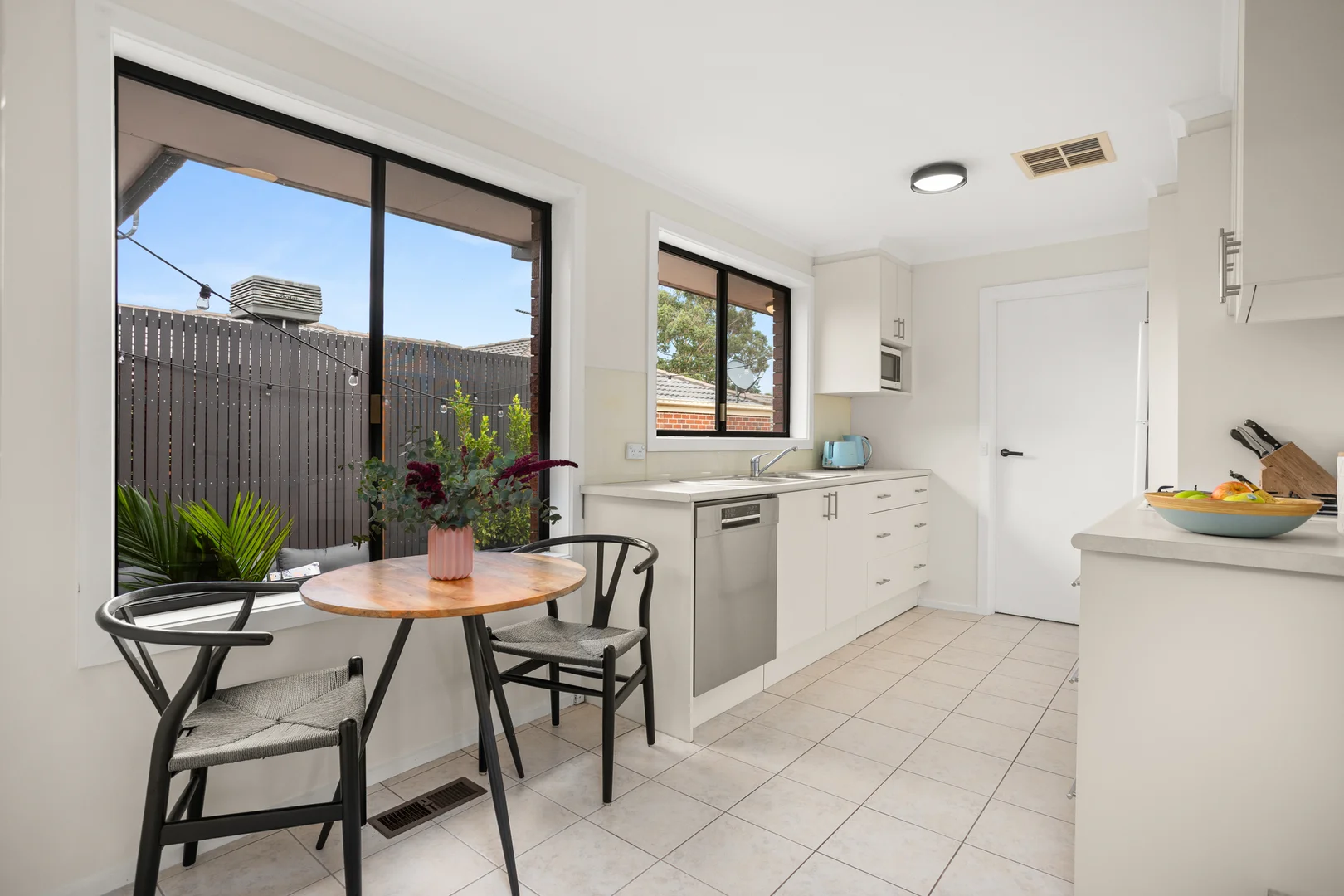 Additional image 4 of 2/23 Edwards Street, Burwood VIC 3125