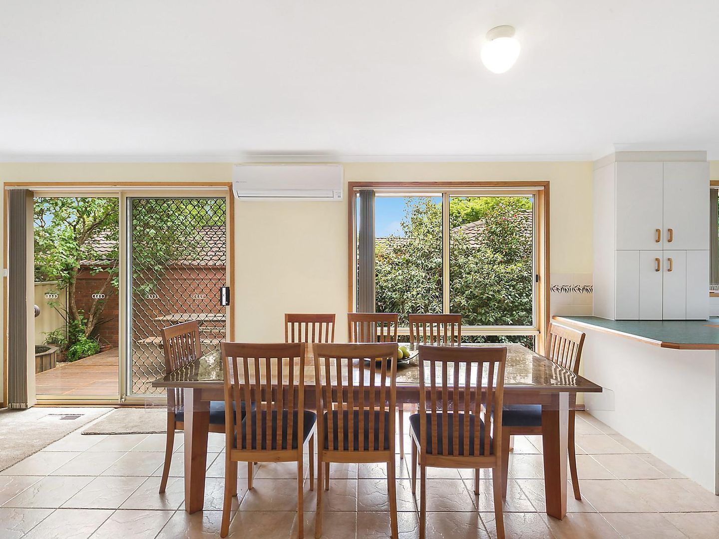 11 Lockhart Place, Amaroo ACT 2914, Image 2