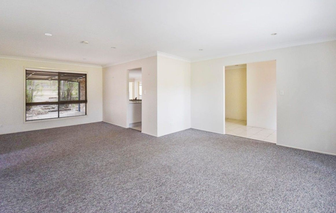 73 Glen Ross Road, Sinnamon Park QLD 4073 House For Rent 510 Domain
