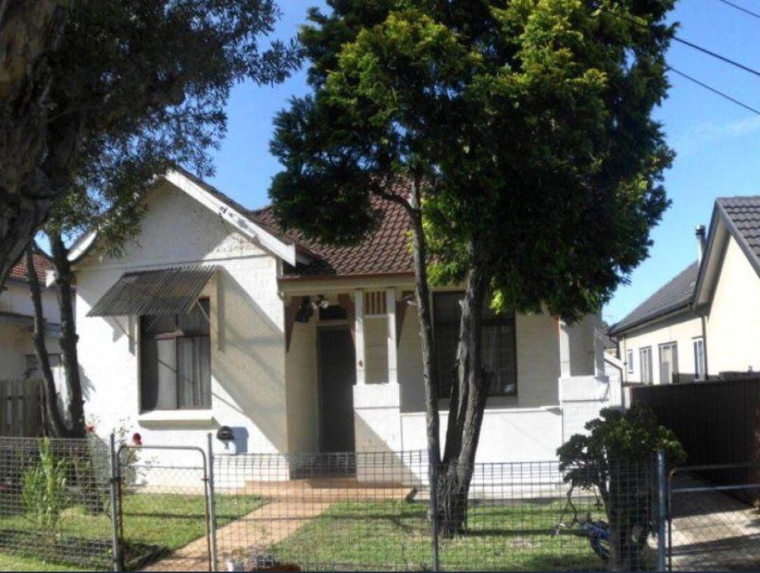 3 bedrooms House in 4 Mona Street AUBURN NSW, 2144