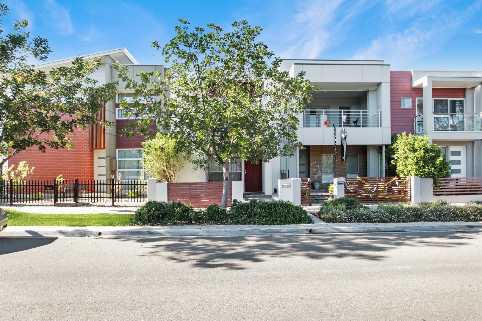 3 bedrooms Townhouse in 40 Jeffcott Avenue LIGHTSVIEW SA, 5085