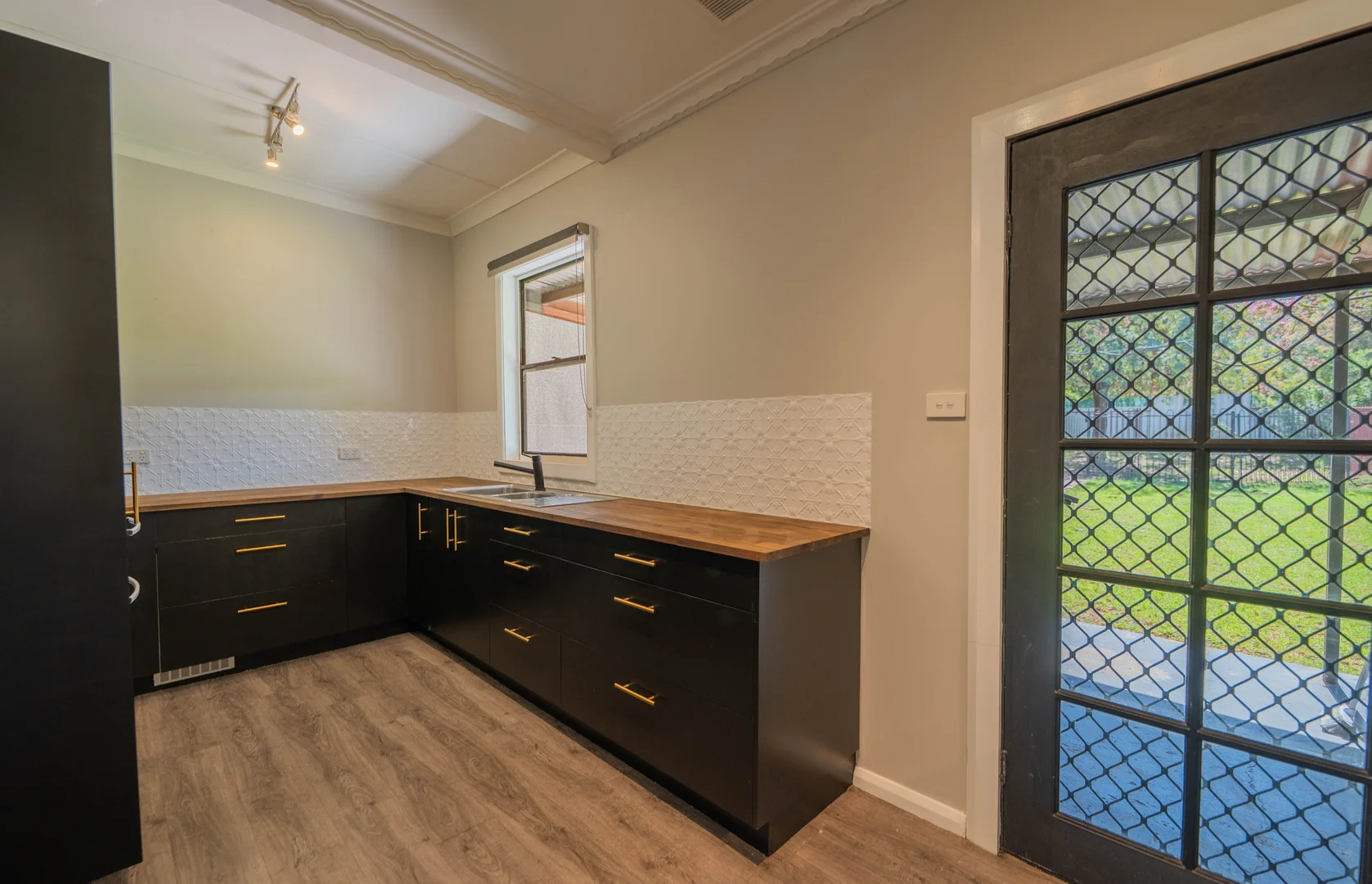 Additional image 4 of 33 Conridge Street, Forbes NSW 2871