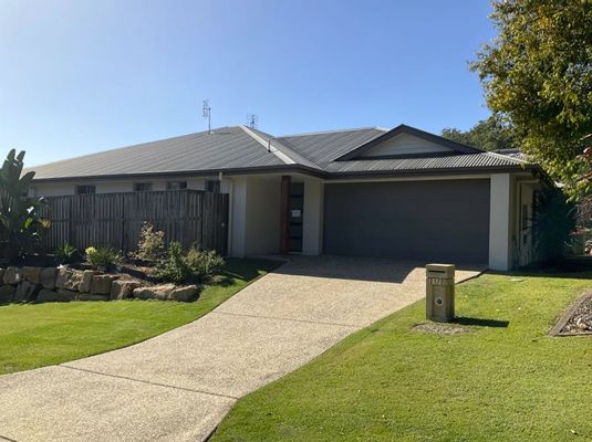 3 bedrooms House in 2/21 Arondel Circuit UPPER COOMERA QLD, 4209