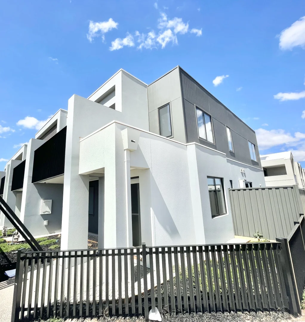 Additional image 3 of 2 Pretty Walk, Fraser Rise VIC 3336