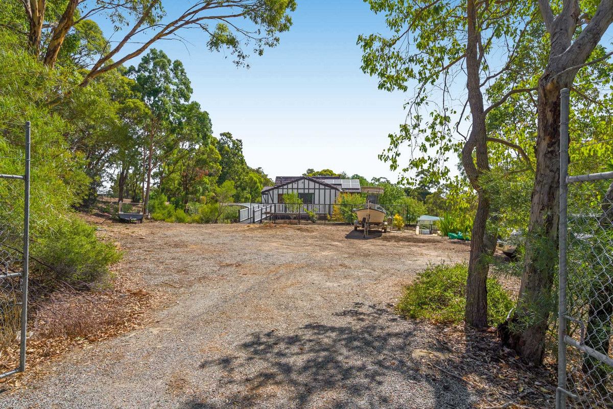 49 Canns Road, Bedfordale WA 6112, Image 0