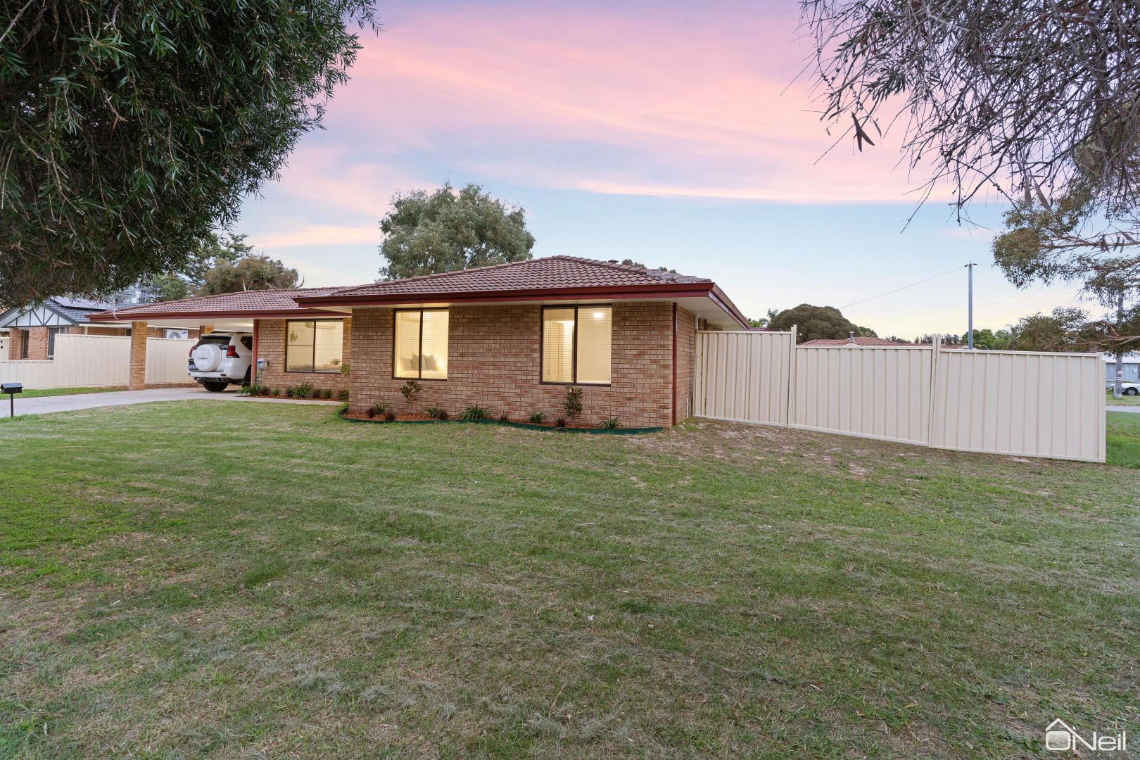 37 Chidzey Drive, Seville Grove WA 6112, Image 1