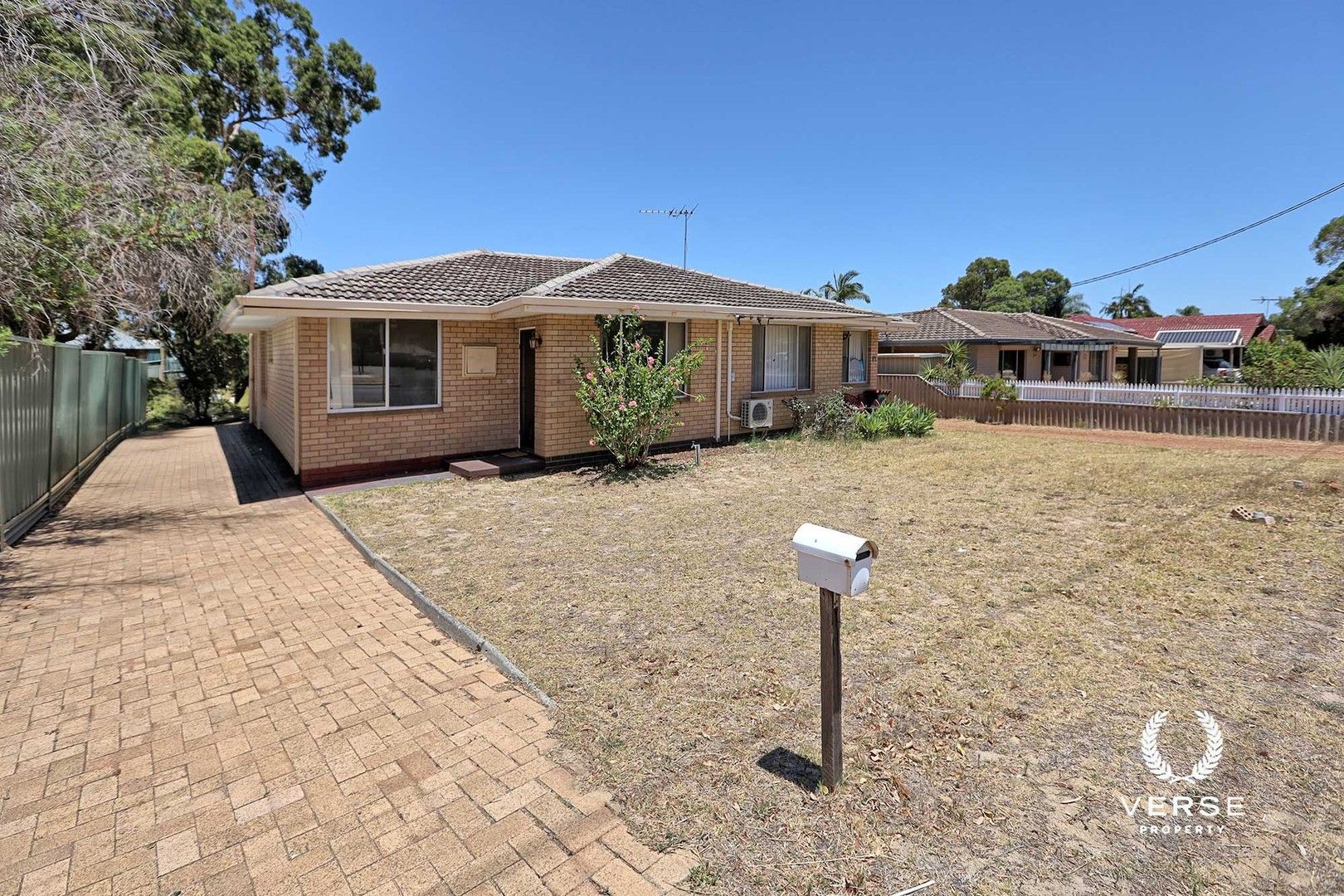 2 bedrooms House in 61A Hale Road FORRESTFIELD WA, 6058