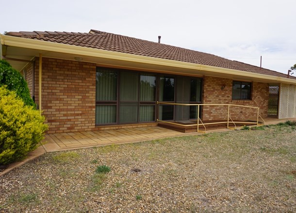 6 Belar Street, West Wyalong NSW 2671