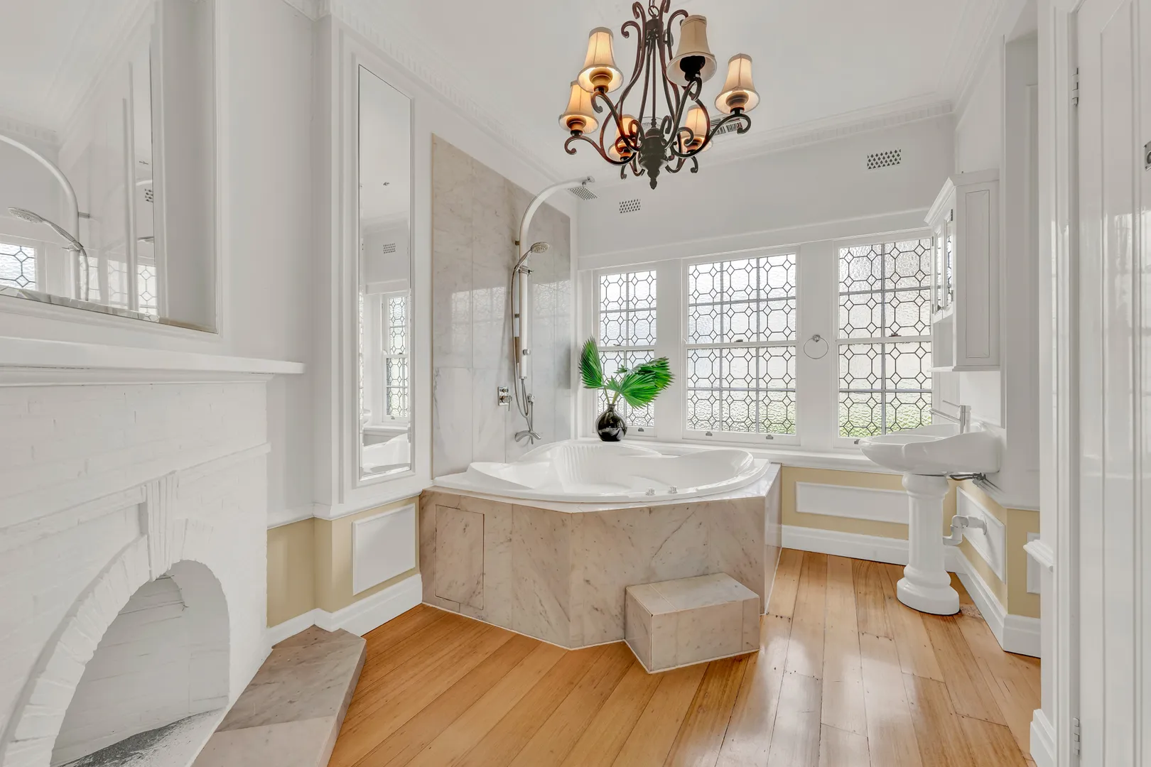 Unique English Toorak Apartment - View 3