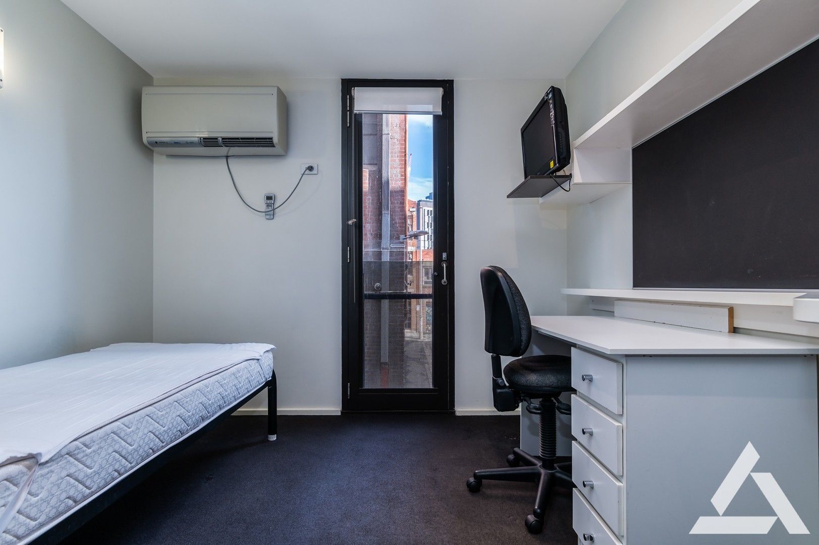 1 bedrooms Studio in 113/24 Barkly Place CARLTON VIC, 3053