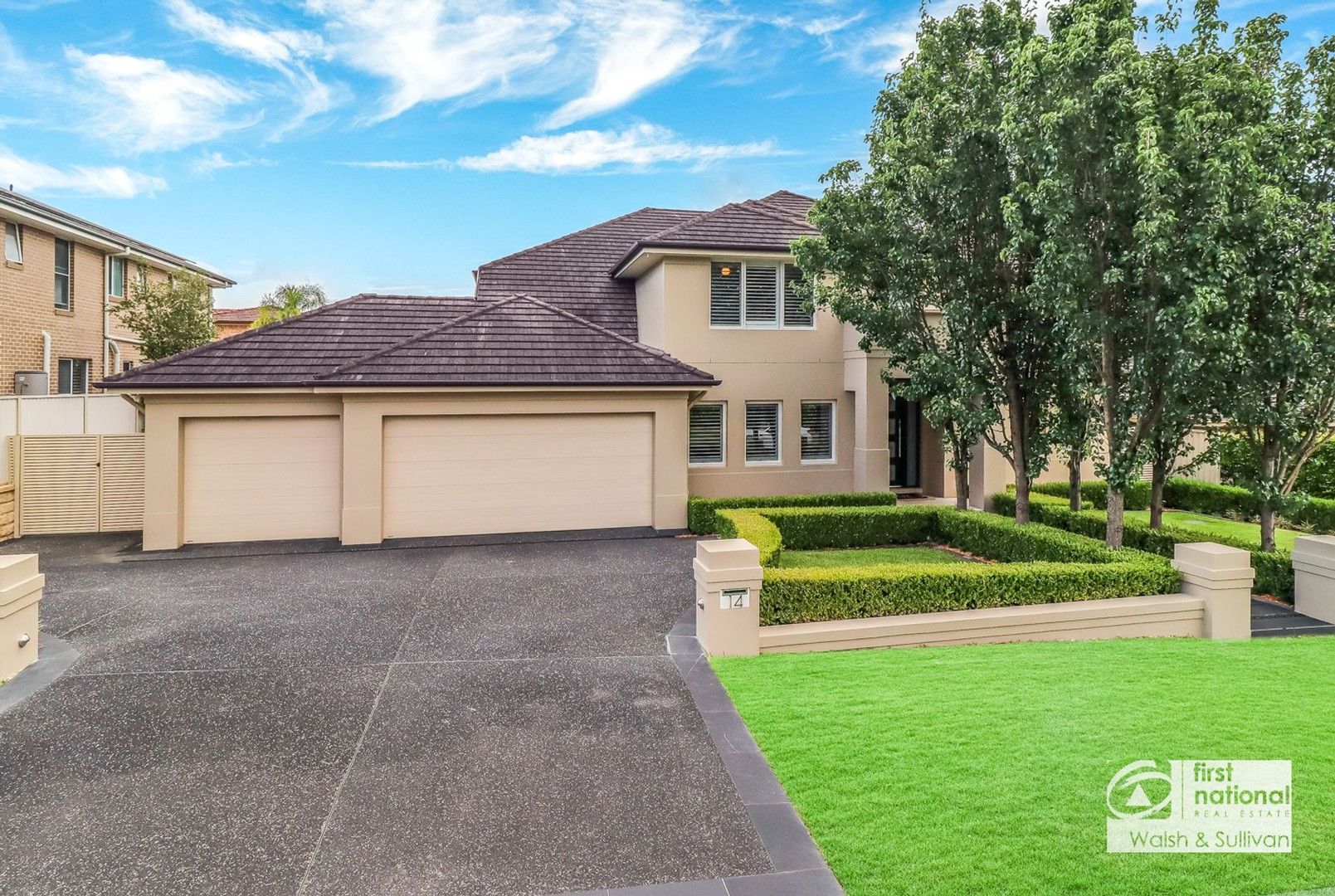 5 bedrooms House in 14 Ashmead Avenue CASTLE HILL NSW, 2154