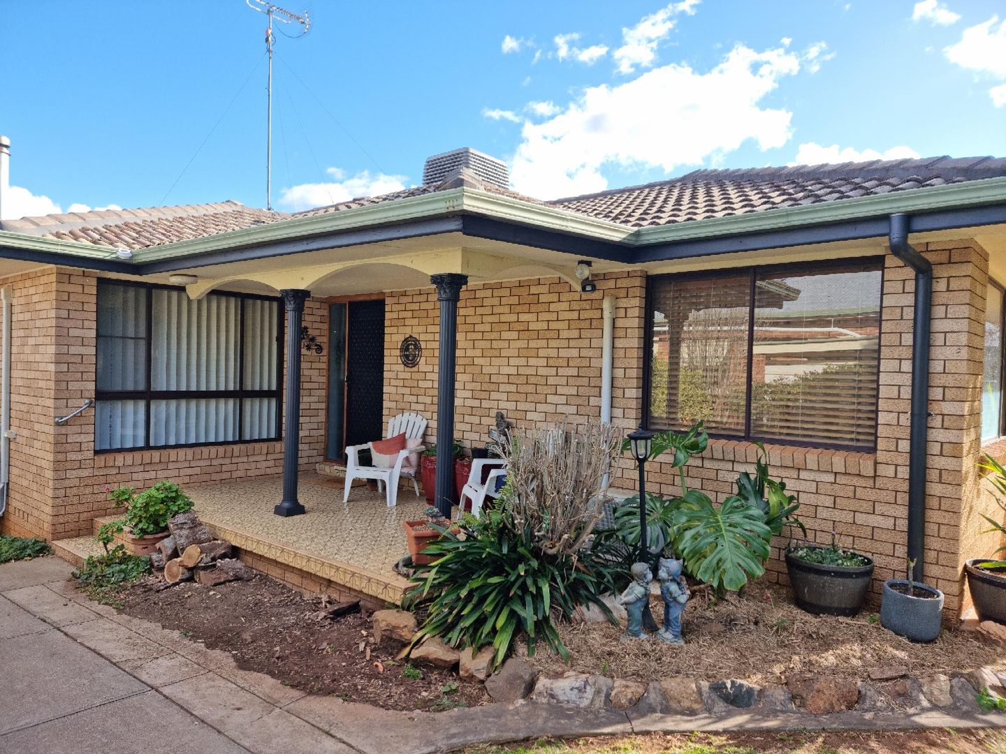 83a Victoria Street, Parkes NSW 2870, Image 1