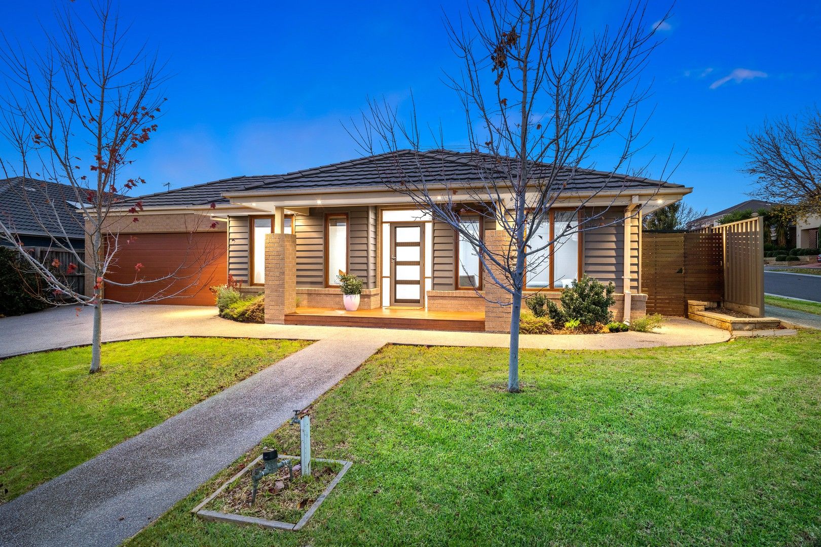 4 bedrooms House in 26 Bloomfield Drive SOUTH MORANG VIC, 3752