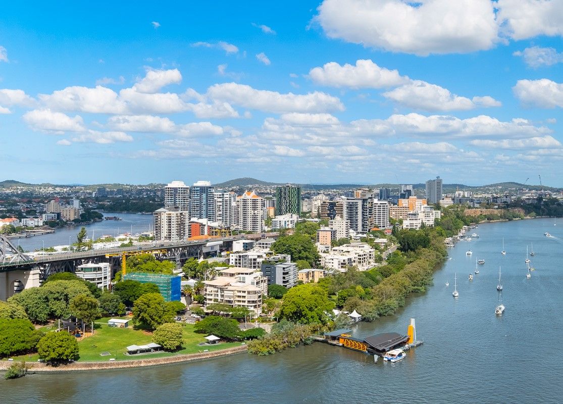 2 bedrooms Apartment / Unit / Flat in 243/30 Macrossan Street BRISBANE CITY QLD, 4000