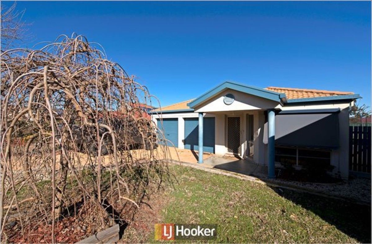 25 Dulverton Street, Amaroo ACT 2914, Image 0