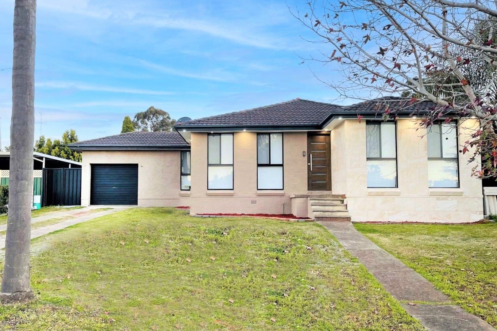 3 bedrooms House in 100 St Clair Avenue ST CLAIR NSW, 2759