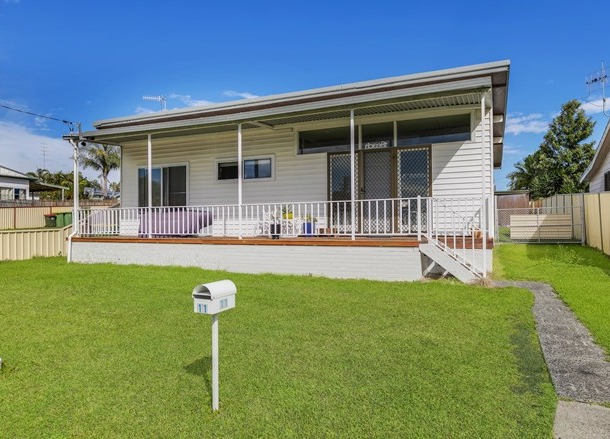 11 Brooke Avenue, Killarney Vale NSW 2261