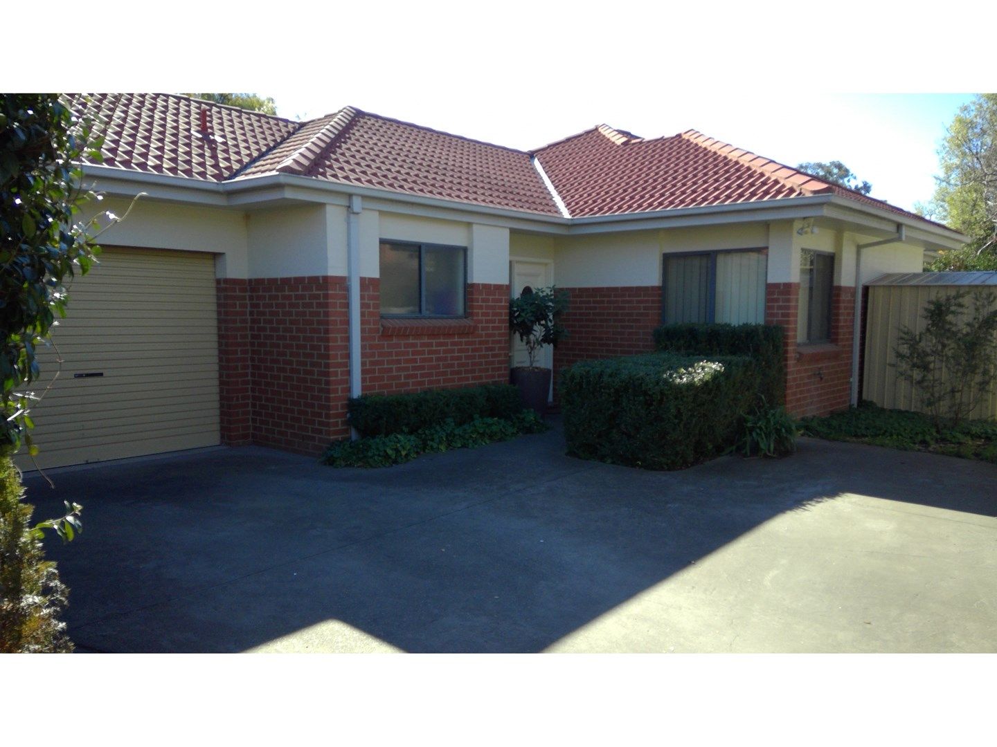 3 bedrooms Townhouse in B/4 Stawell Street TURNER ACT, 2612