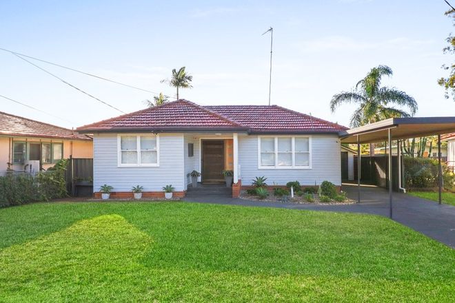 Picture of 33 Tasman Avenue, LETHBRIDGE PARK NSW 2770