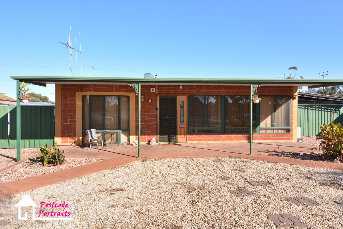 3 bedrooms House in 9 Mcdouall Stuart Avenue WHYALLA STUART SA, 5608