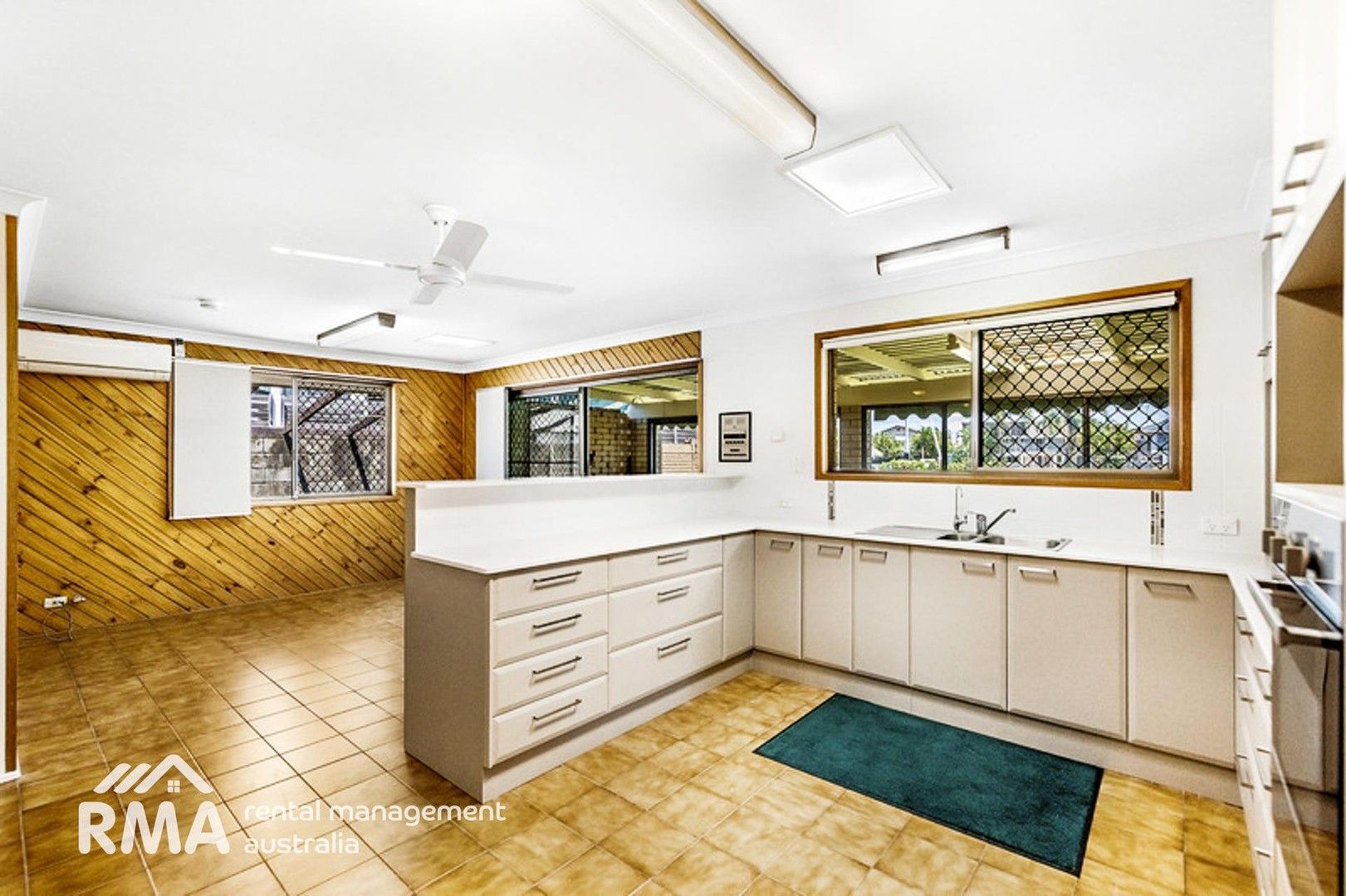 10 O'grady Drive, Paradise Point Property