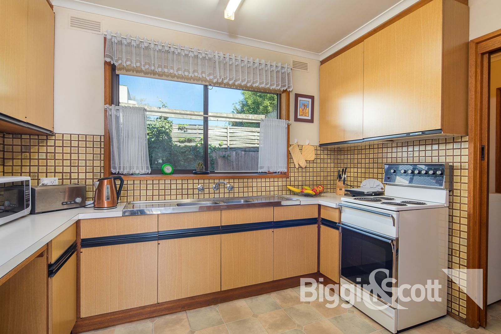 3/1015 Macarthur Street, Lake Wendouree VIC 3350, Image 2