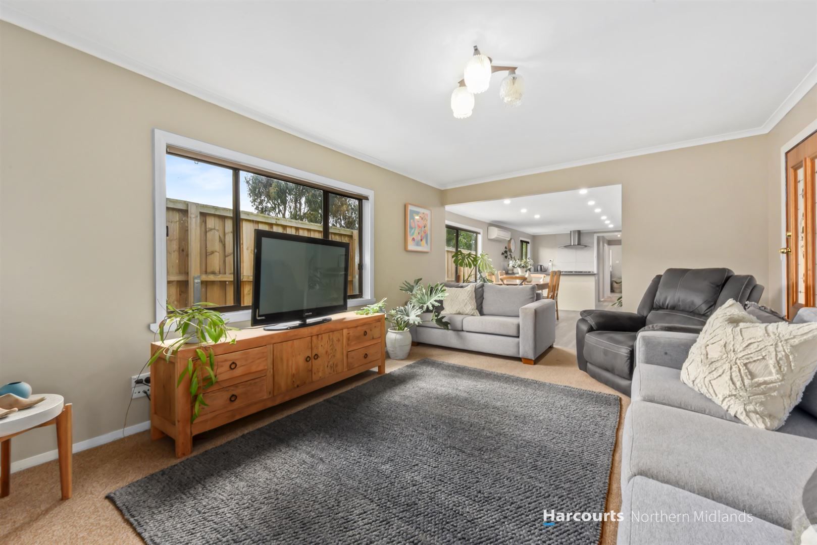 5 Bond Street, Ross TAS 7209, Image 2