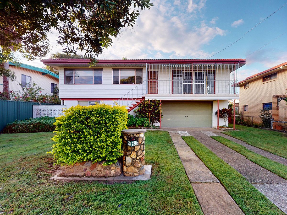 3 bedrooms House in 220 Duffield Road CLONTARF QLD, 4019