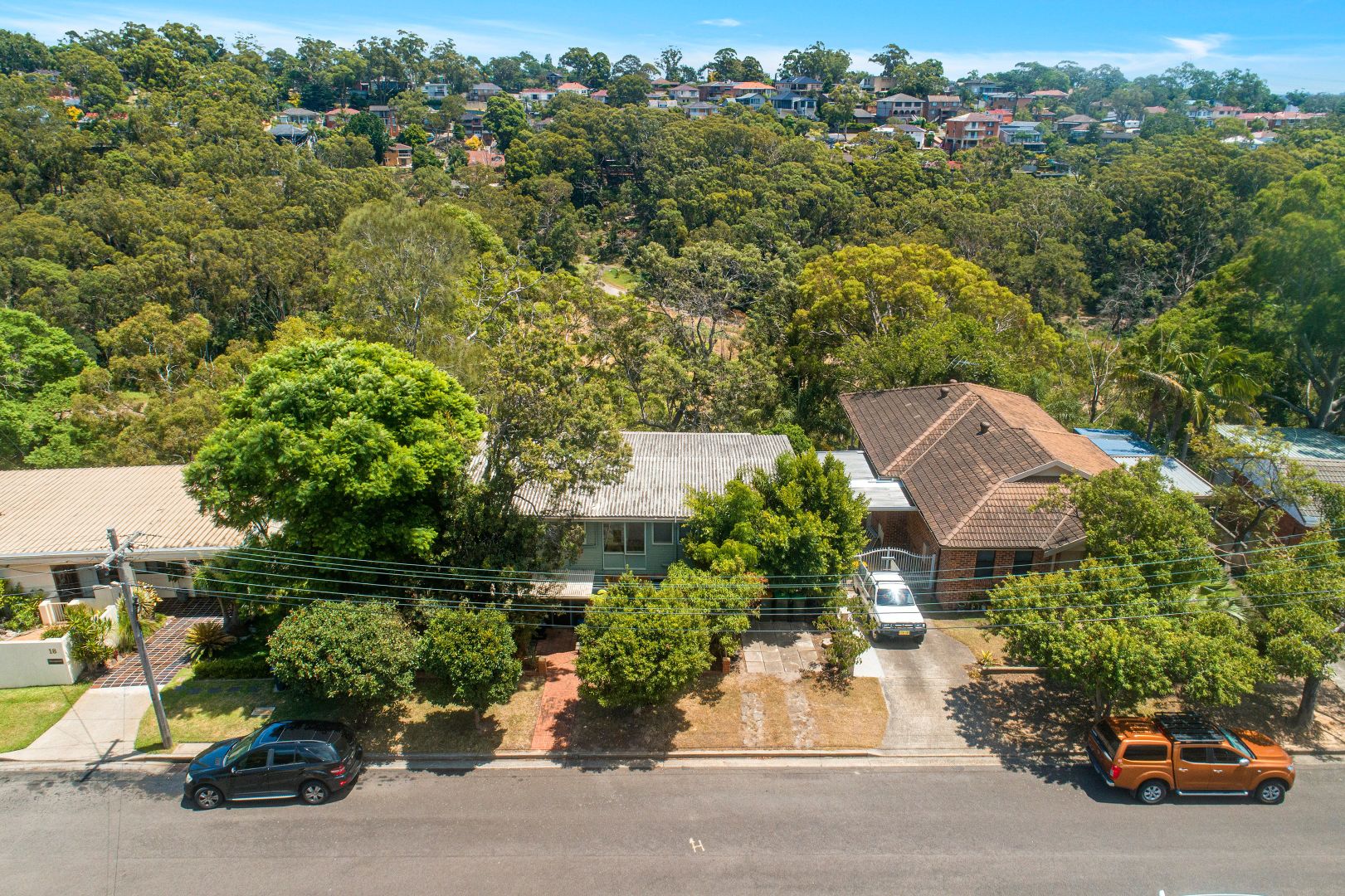 16 Cliff Avenue, Peakhurst Heights NSW 2210, Image 1
