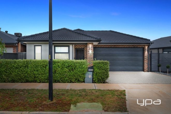 Picture of 9 Ambien Crescent, STRATHTULLOH VIC 3338