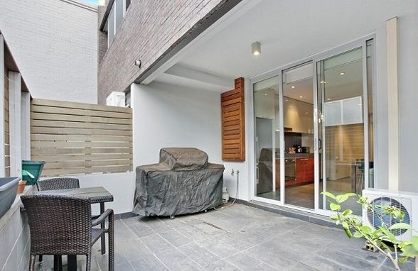 2 bedrooms Apartment / Unit / Flat in 1/70-72 Perouse Road RANDWICK NSW, 2031