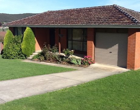 3 bedrooms House in 2 Busby Street LITHGOW NSW, 2790