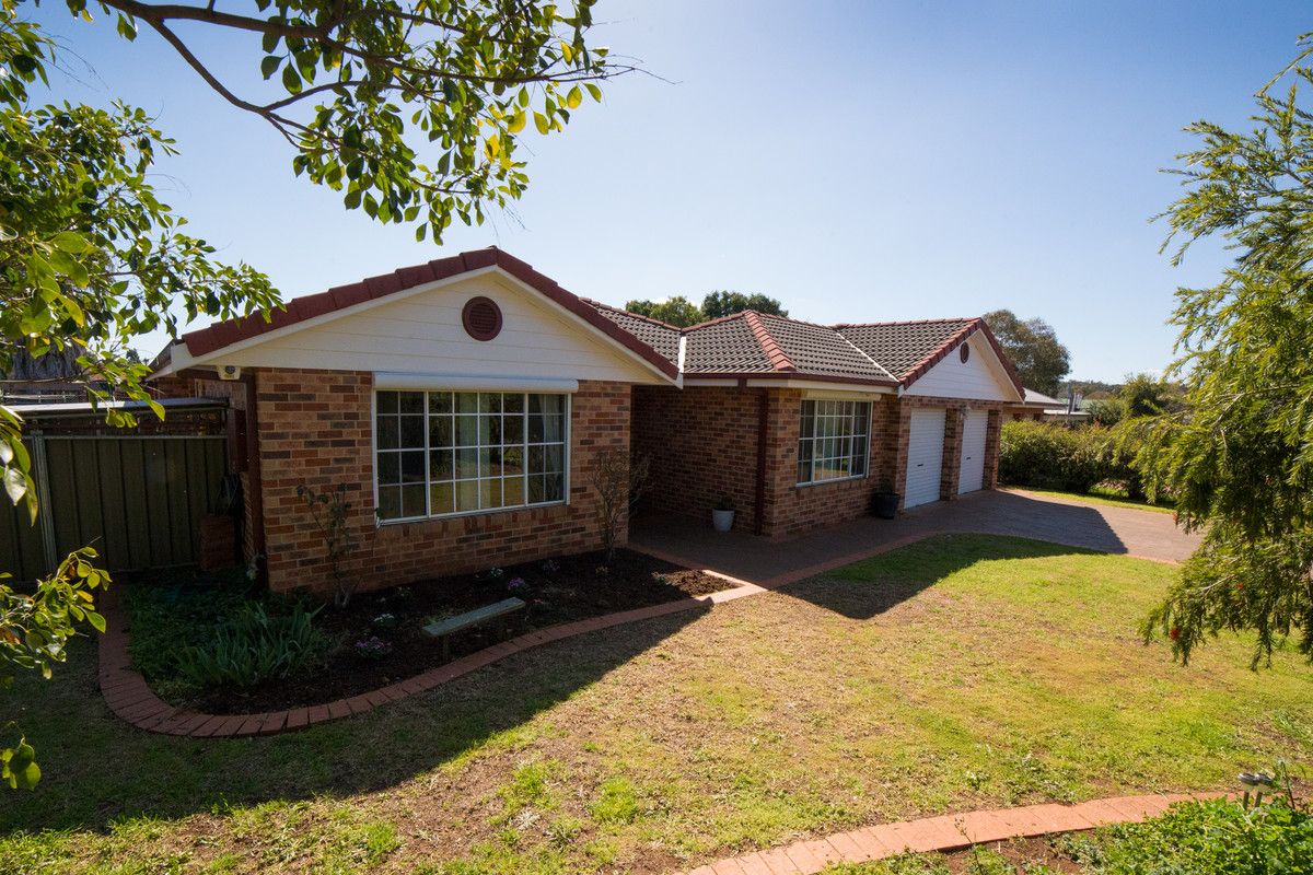 2 Brian Hambly Place, Dubbo NSW 2830, Image 0
