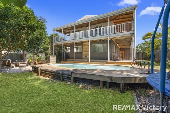 4 bedrooms House in 103 Moreton Tce BEACHMERE QLD, 4510