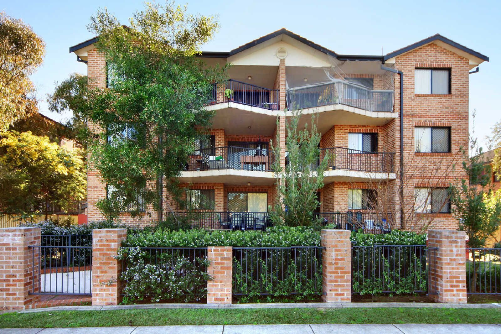 2 bedrooms Apartment / Unit / Flat in 11/49-51 Calliope Street GUILDFORD NSW, 2161
