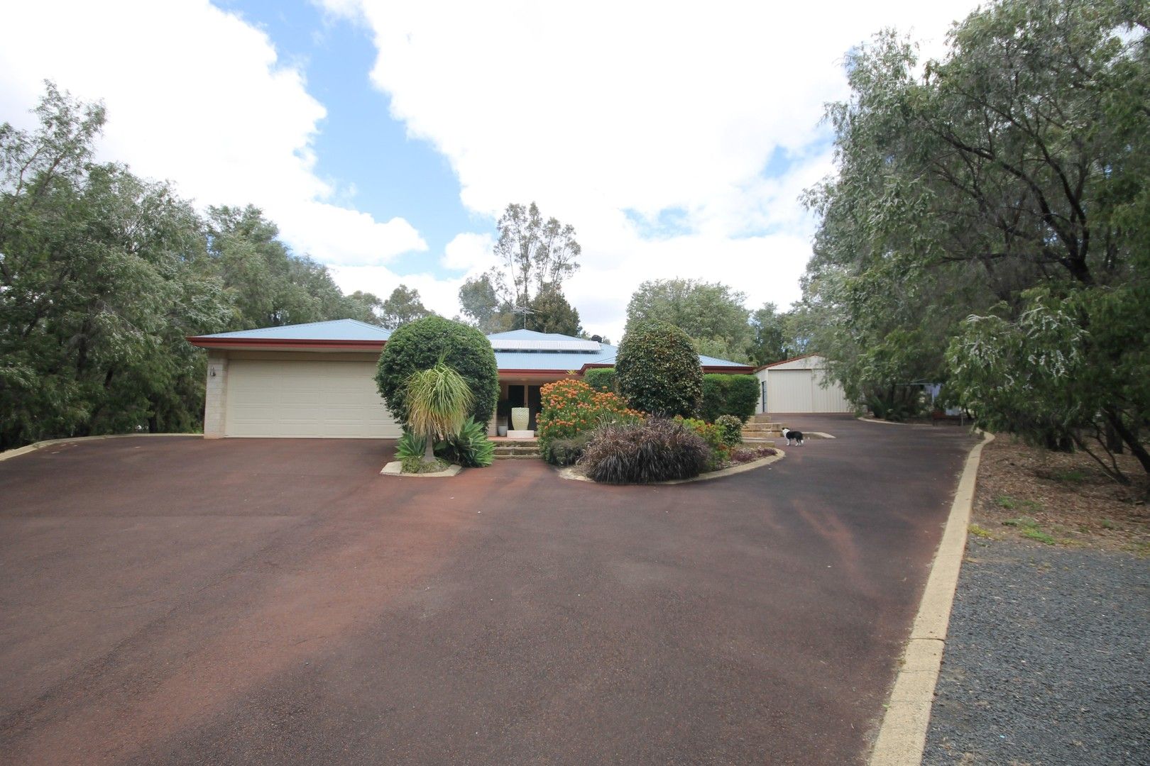 4 bedrooms House in 28 Wildflower Way LESCHENAULT WA, 6233