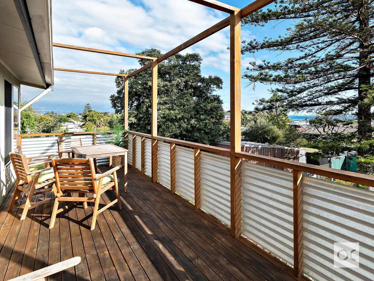3 bedrooms House in 23 Roy Terrace CHRISTIES BEACH SA, 5165