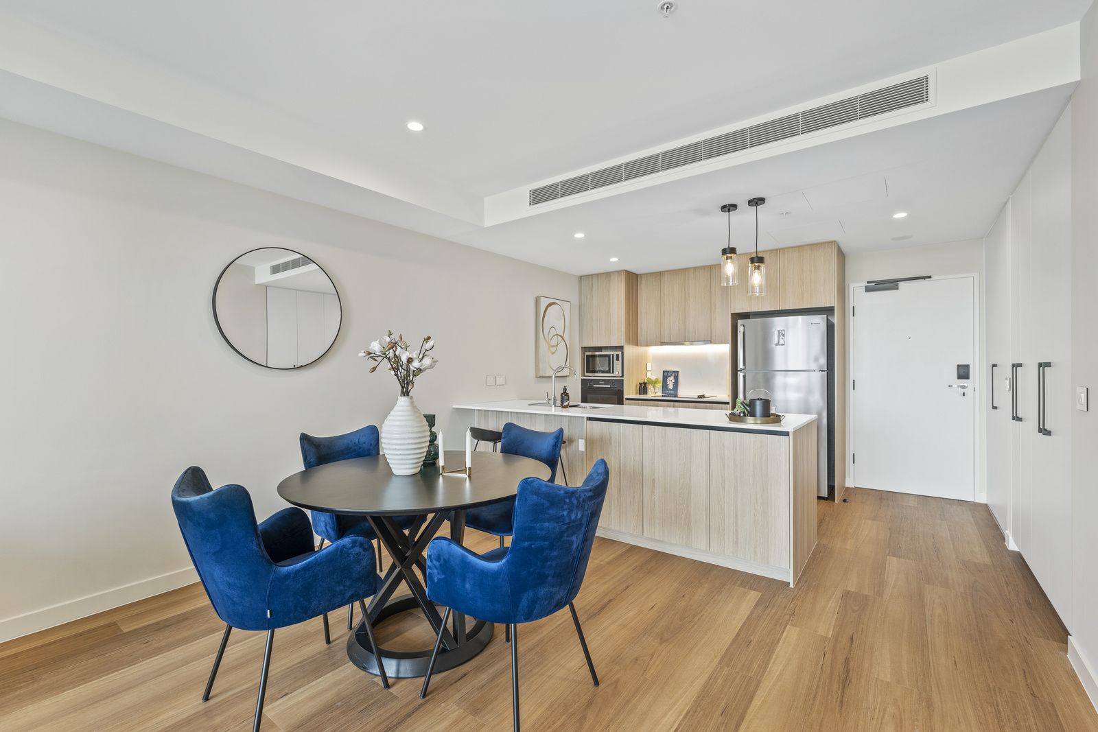 3201/19 Banchory Court Carindale QLD 4152 Domain