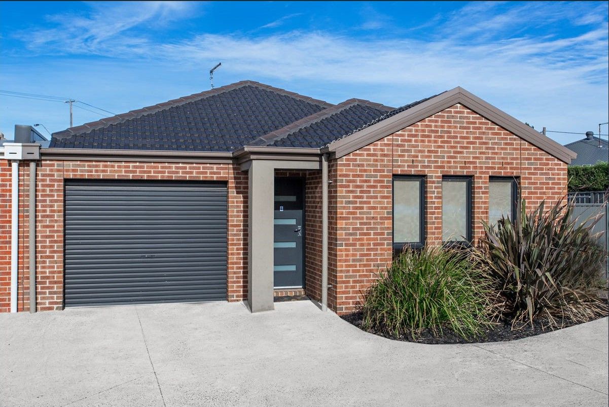 4 Pebble Close, Ballarat Central VIC 3350, Image 0