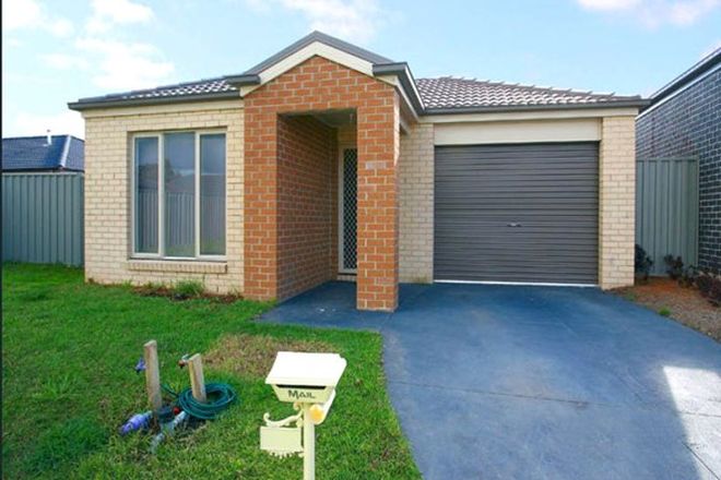 Picture of 6 Tarwin Place, CRANBOURNE VIC 3977