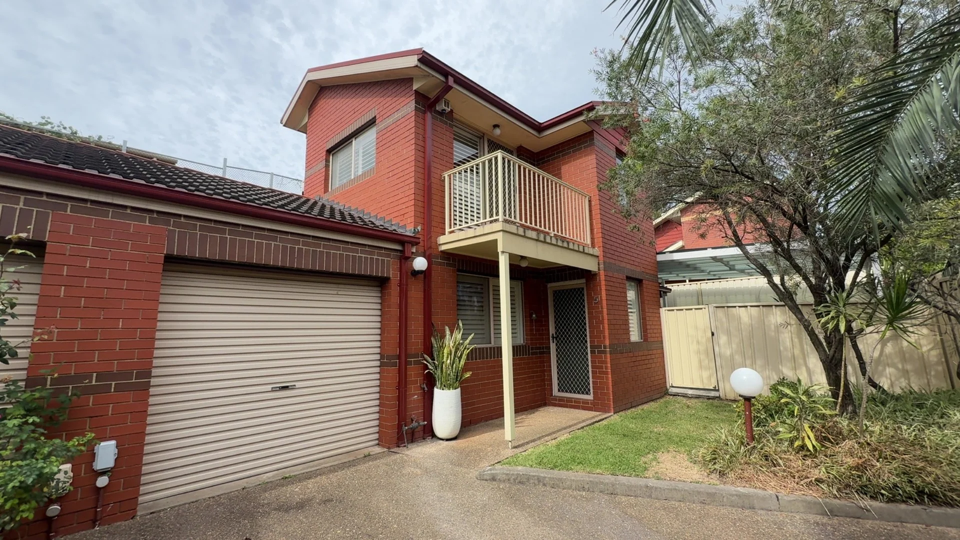 Primary image of 5/31 Bromley Avenue, Greenacre NSW 2190
